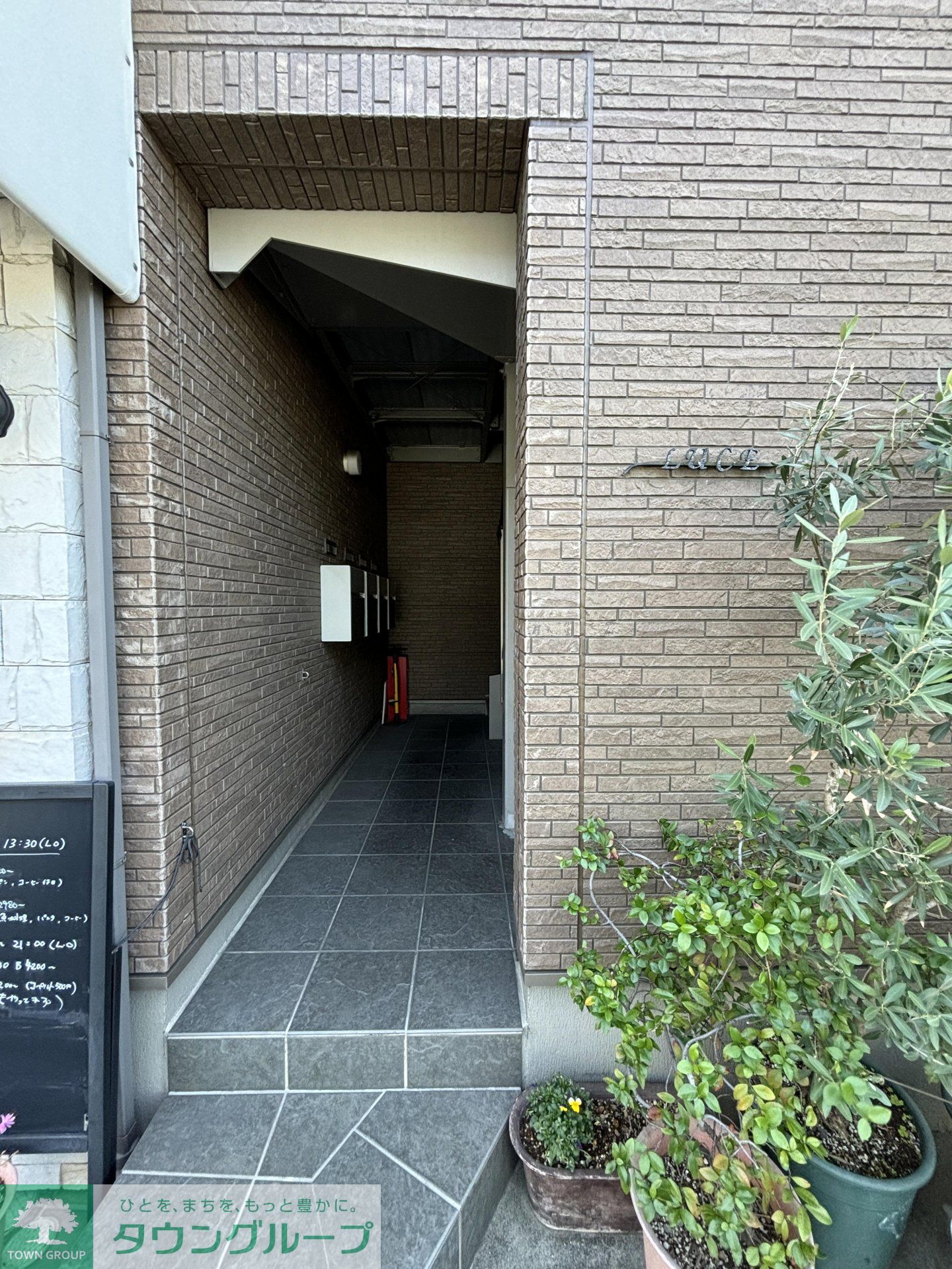 建物エントランス