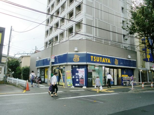 周辺