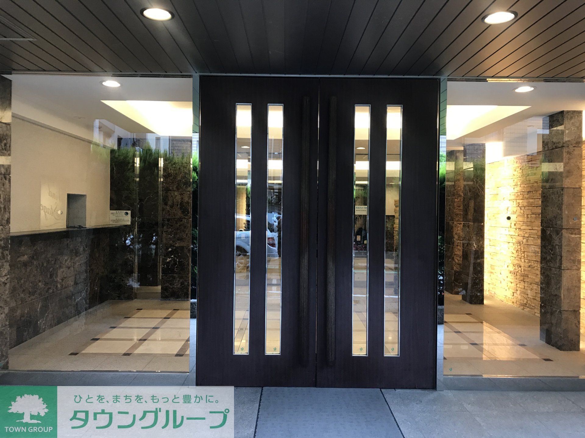 建物エントランス