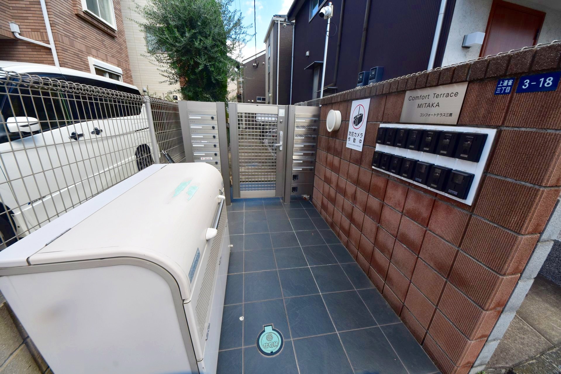 建物エントランス