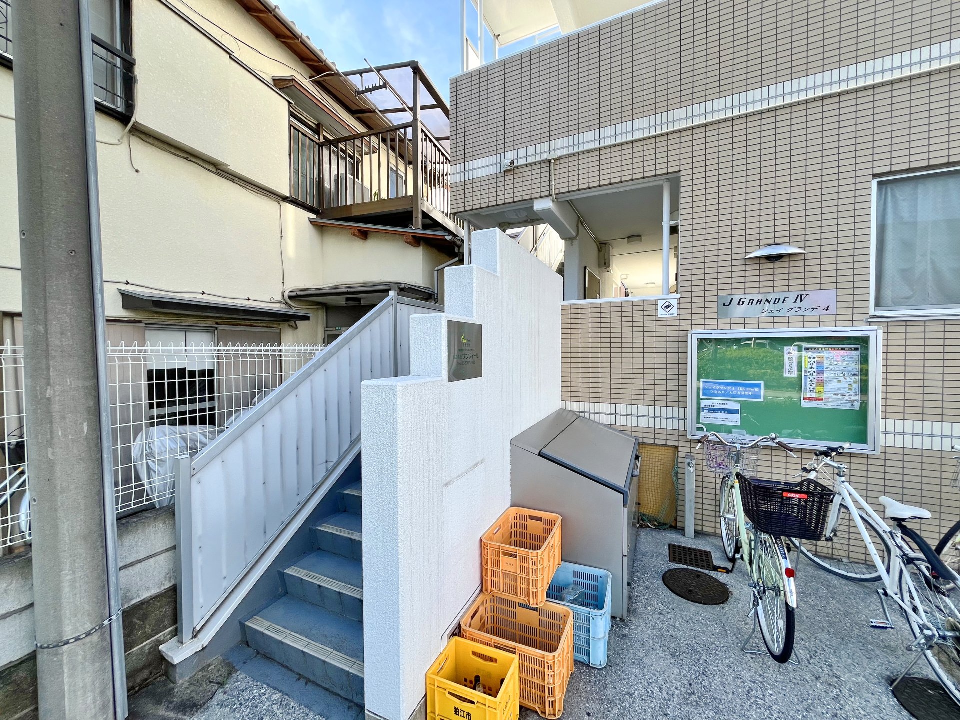 建物エントランス