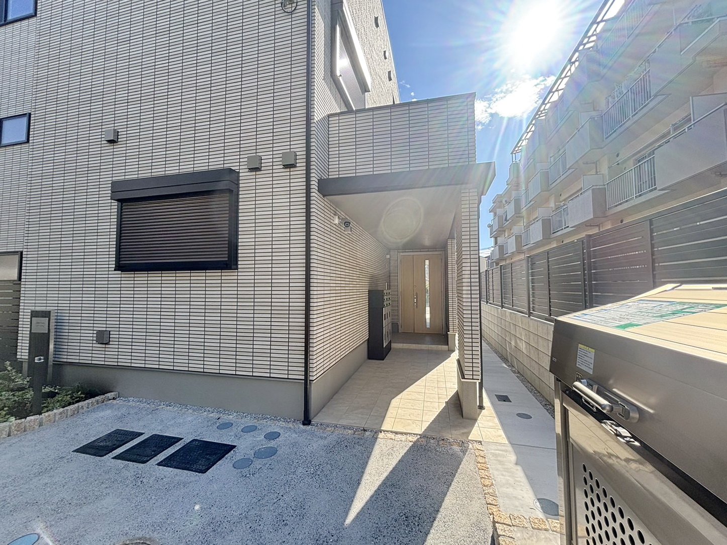 建物エントランス