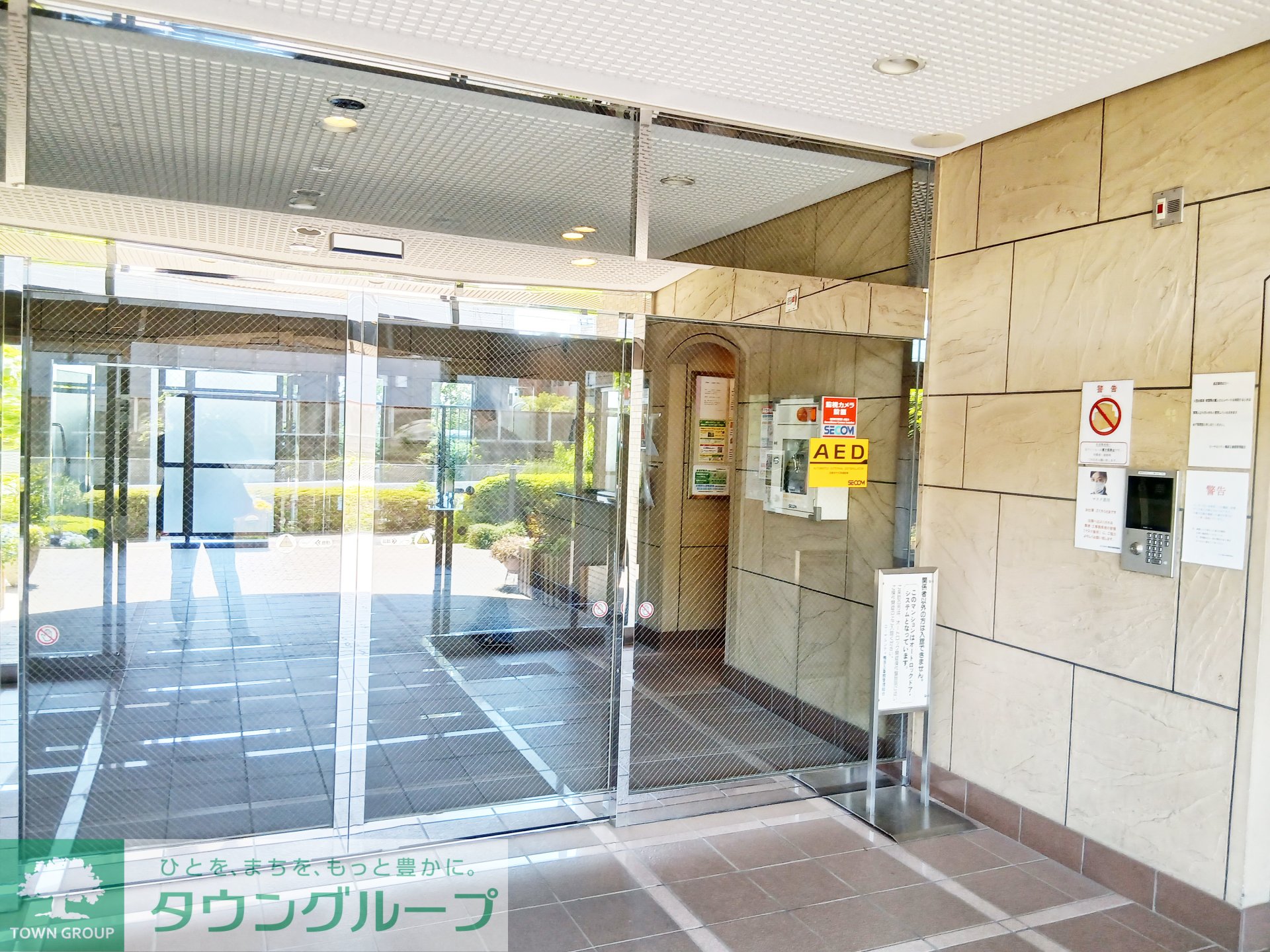 建物エントランス