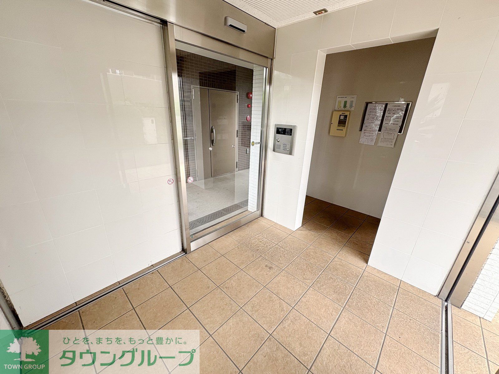 建物エントランス