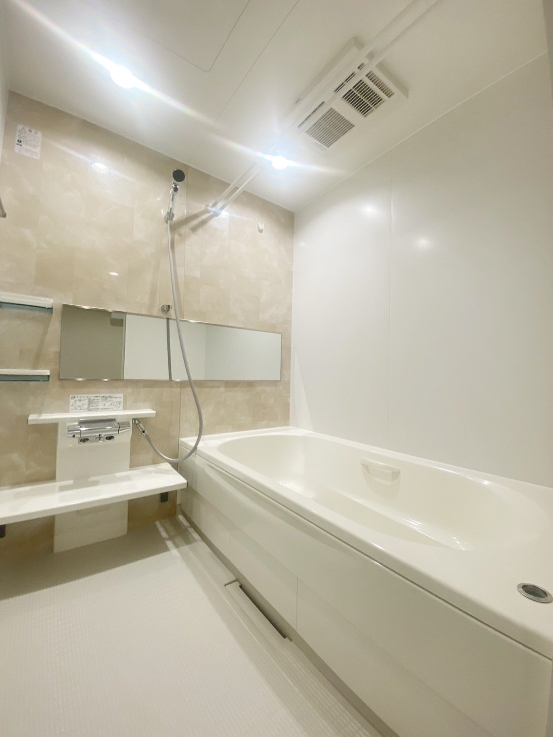 シャワールーム