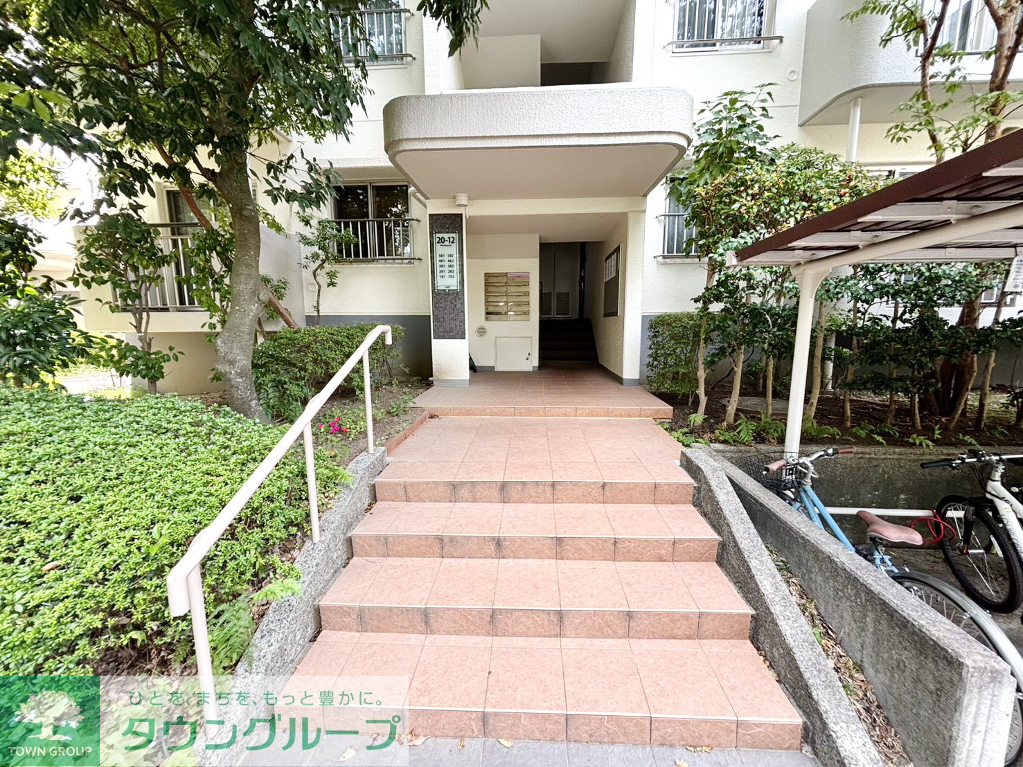 建物エントランス