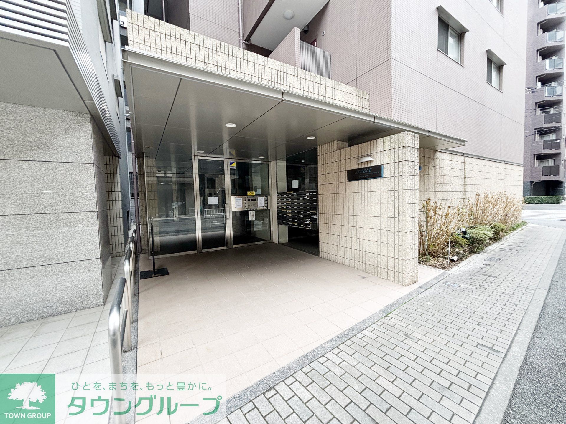 建物エントランス