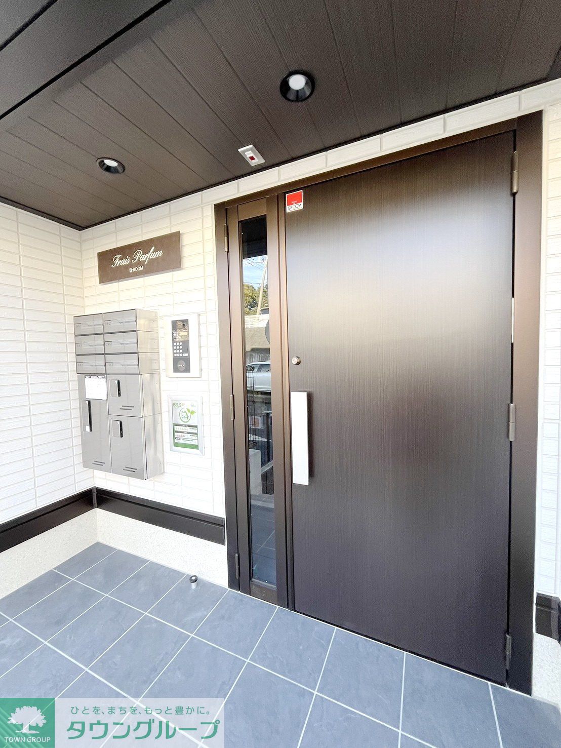 建物エントランス