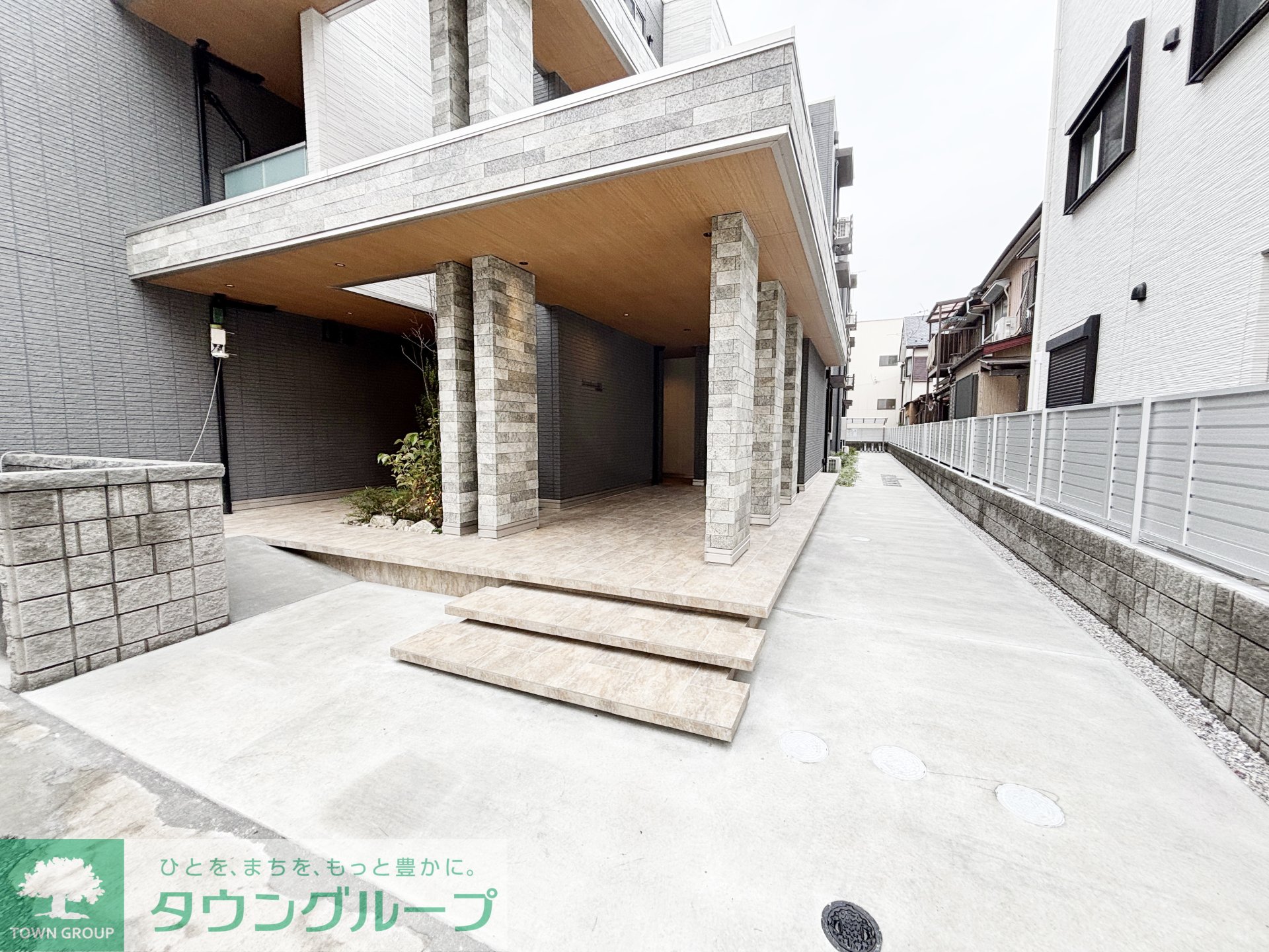 建物エントランス