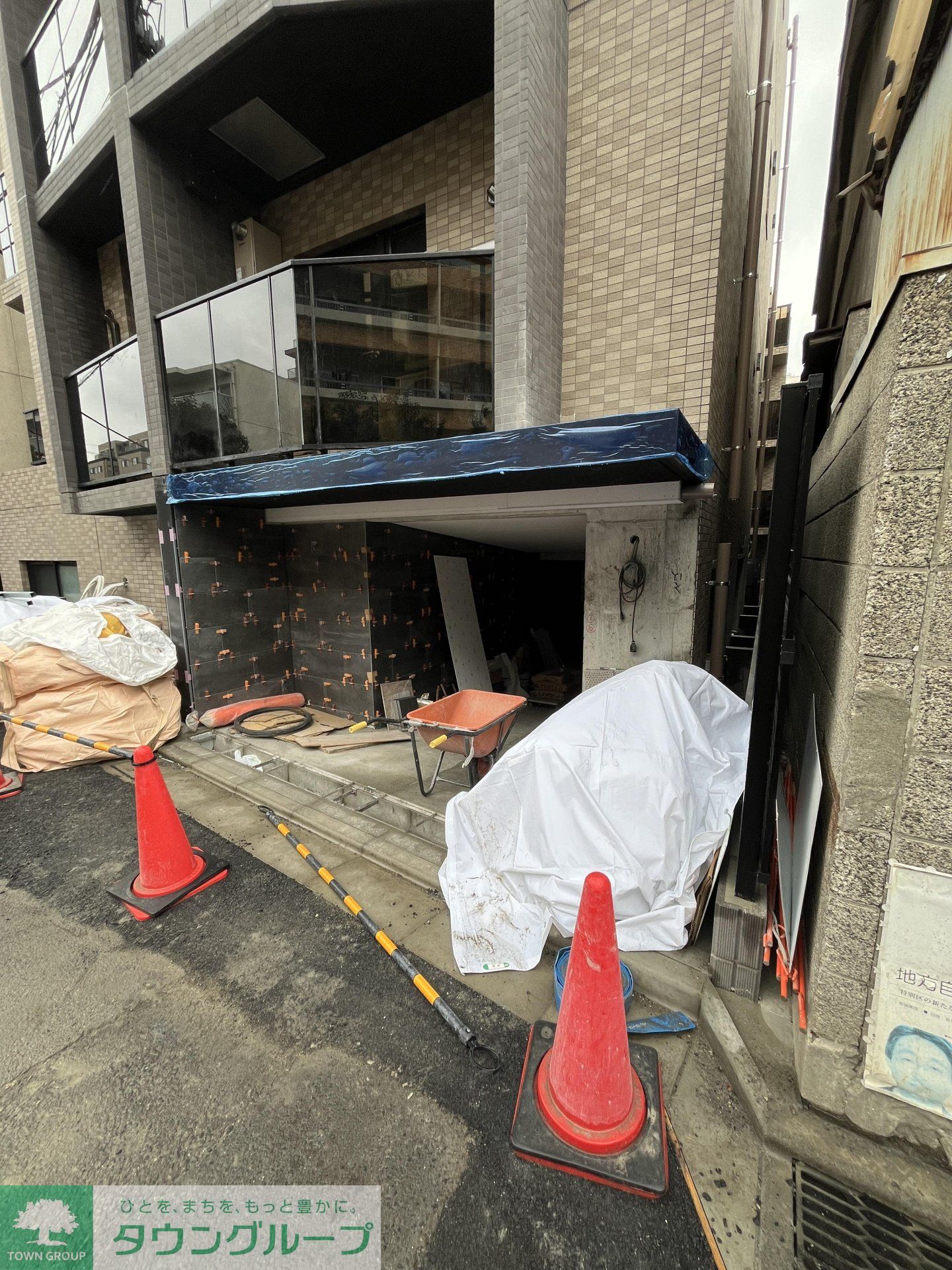 建物エントランス