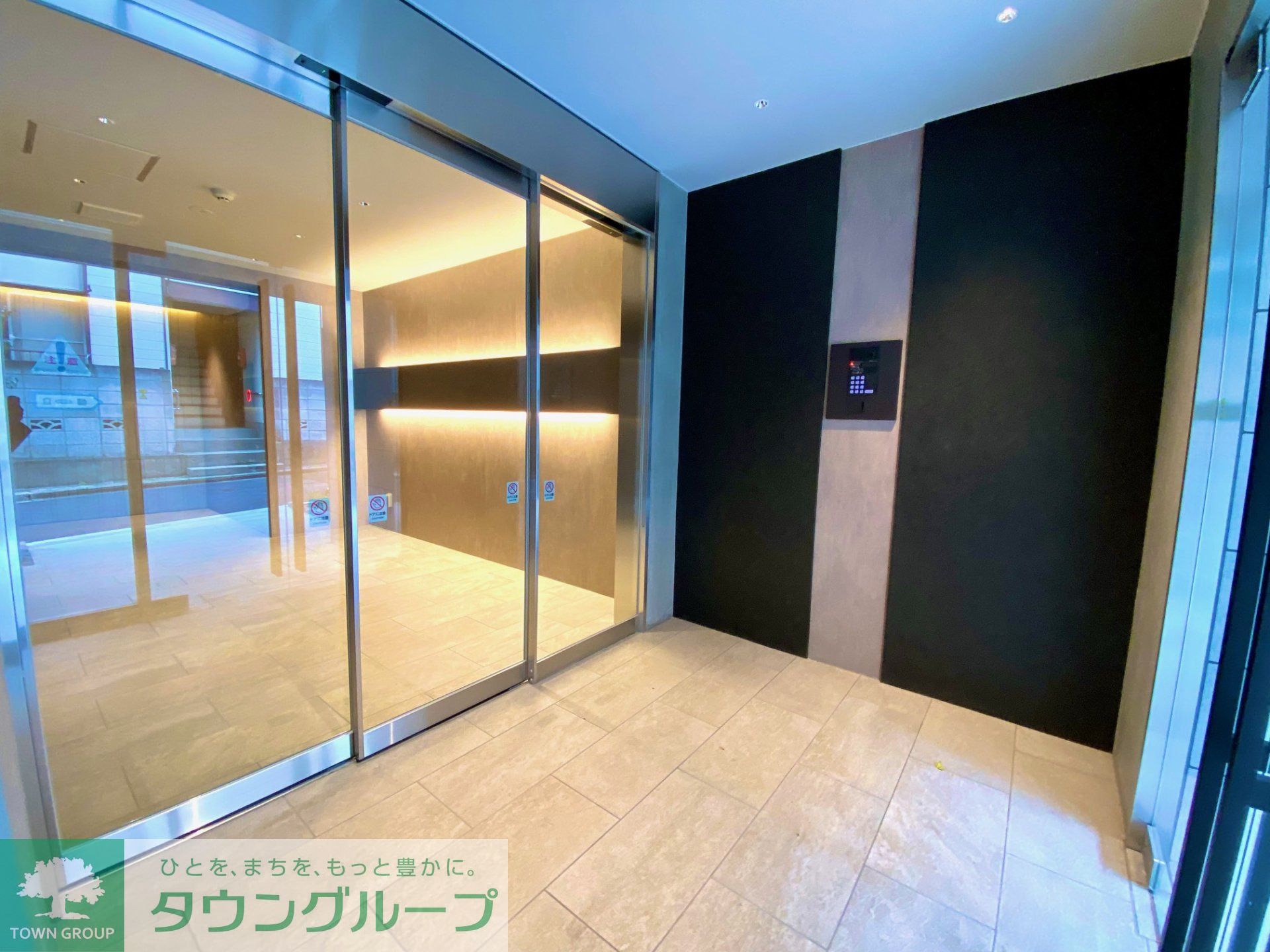 建物エントランス