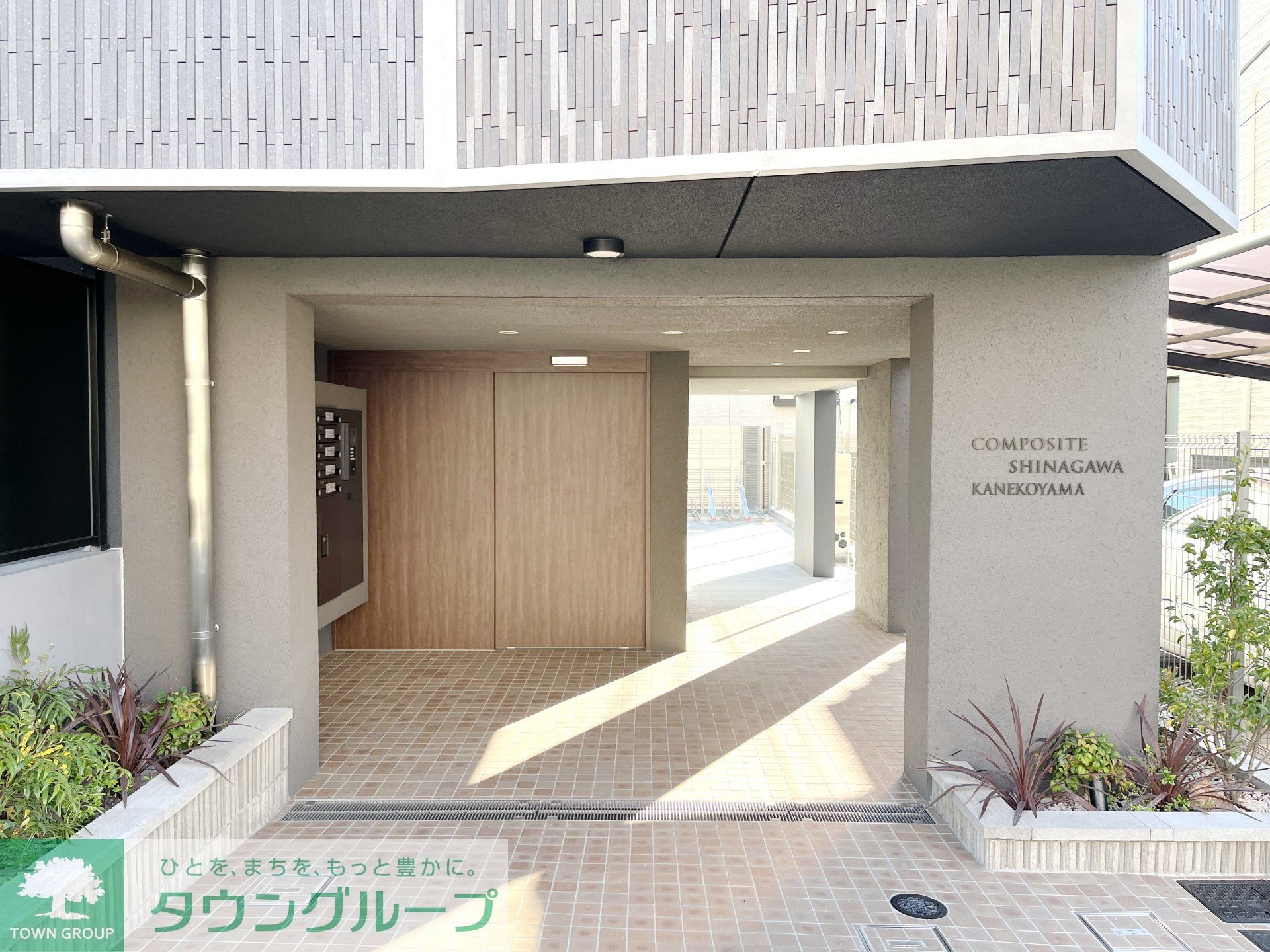 建物エントランス