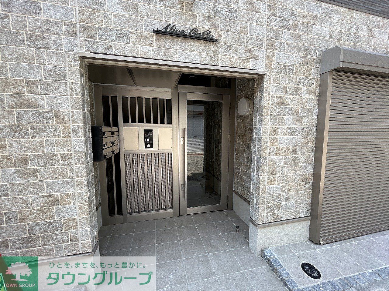建物エントランス
