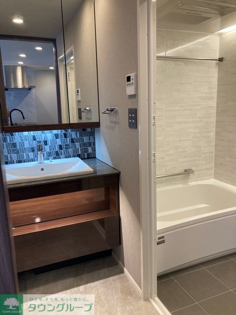 シャワールーム