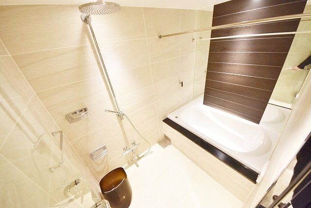 シャワールーム