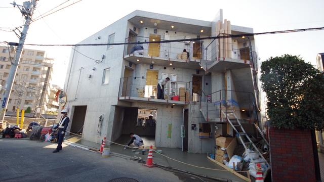 建物エントランス