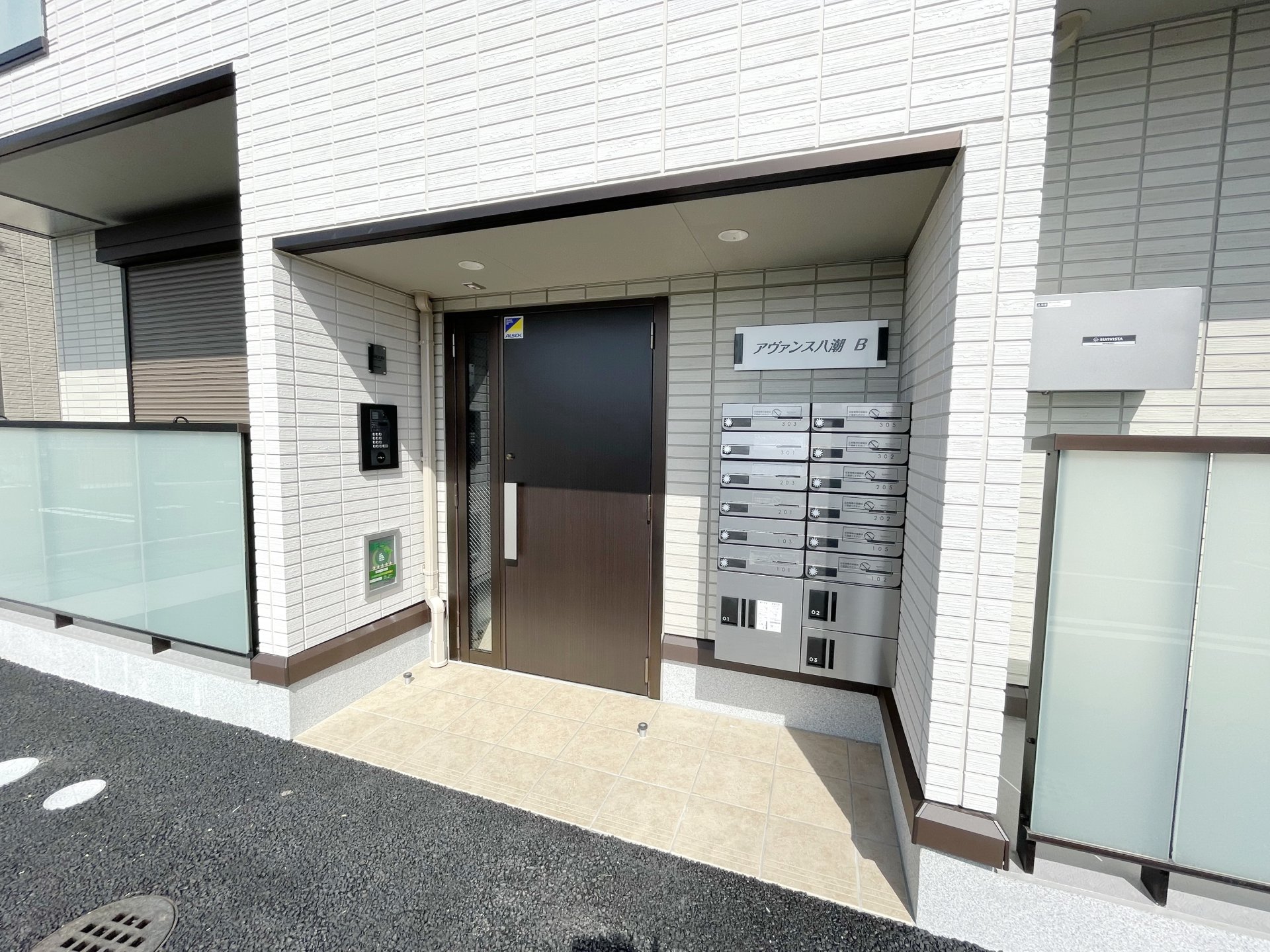 建物エントランス