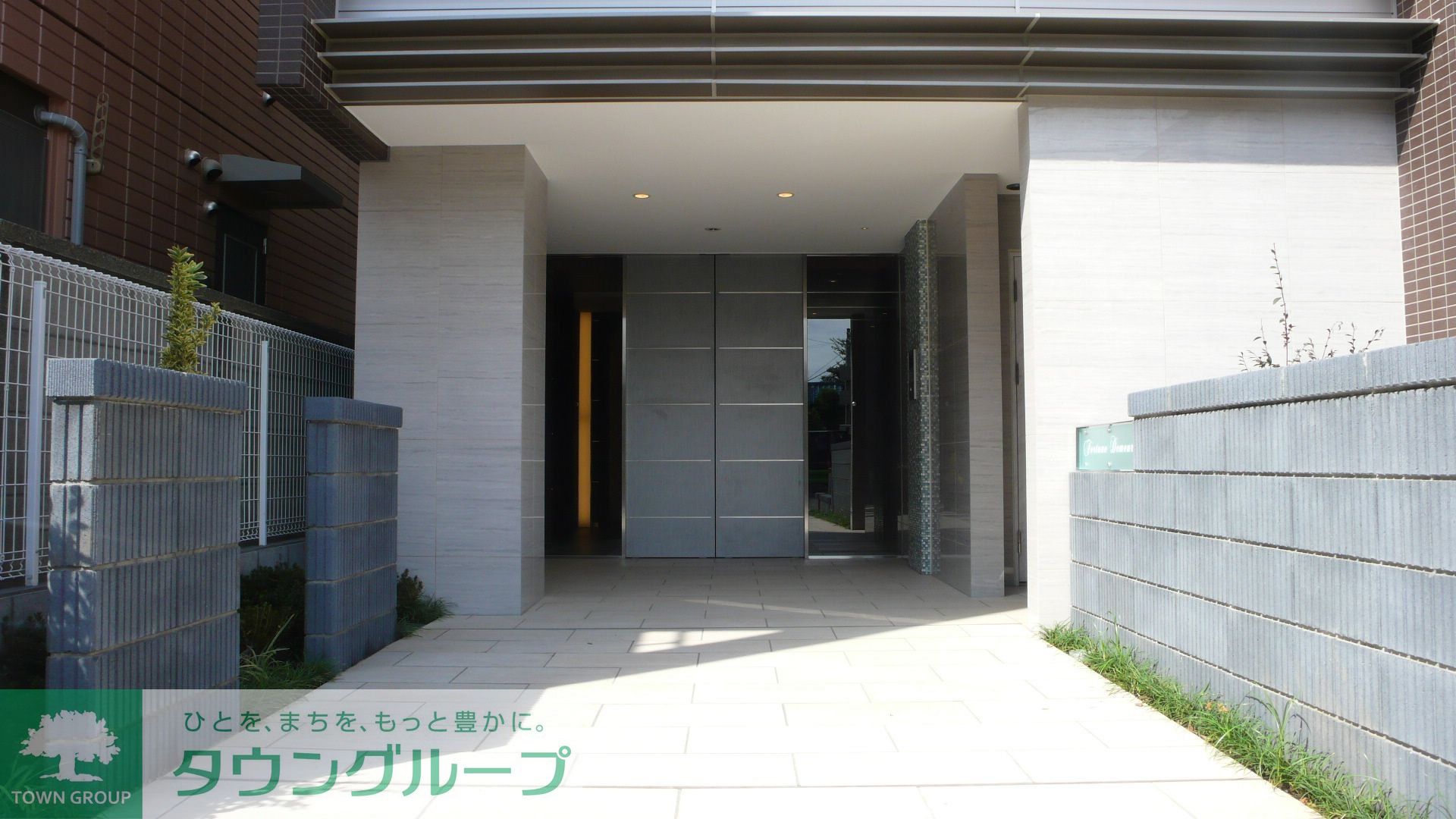 建物エントランス