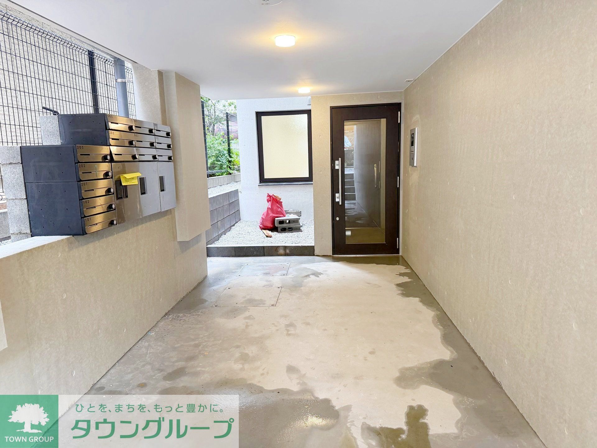 建物エントランス