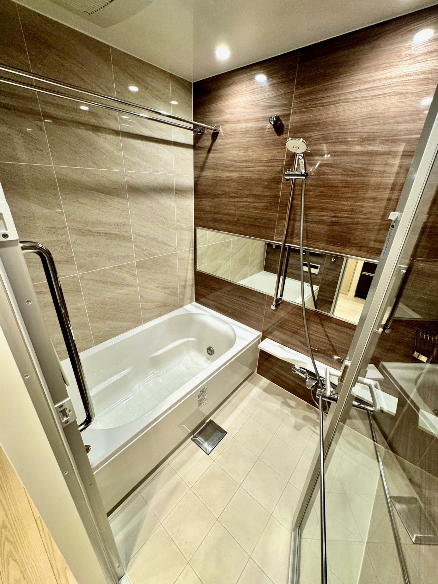 シャワールーム