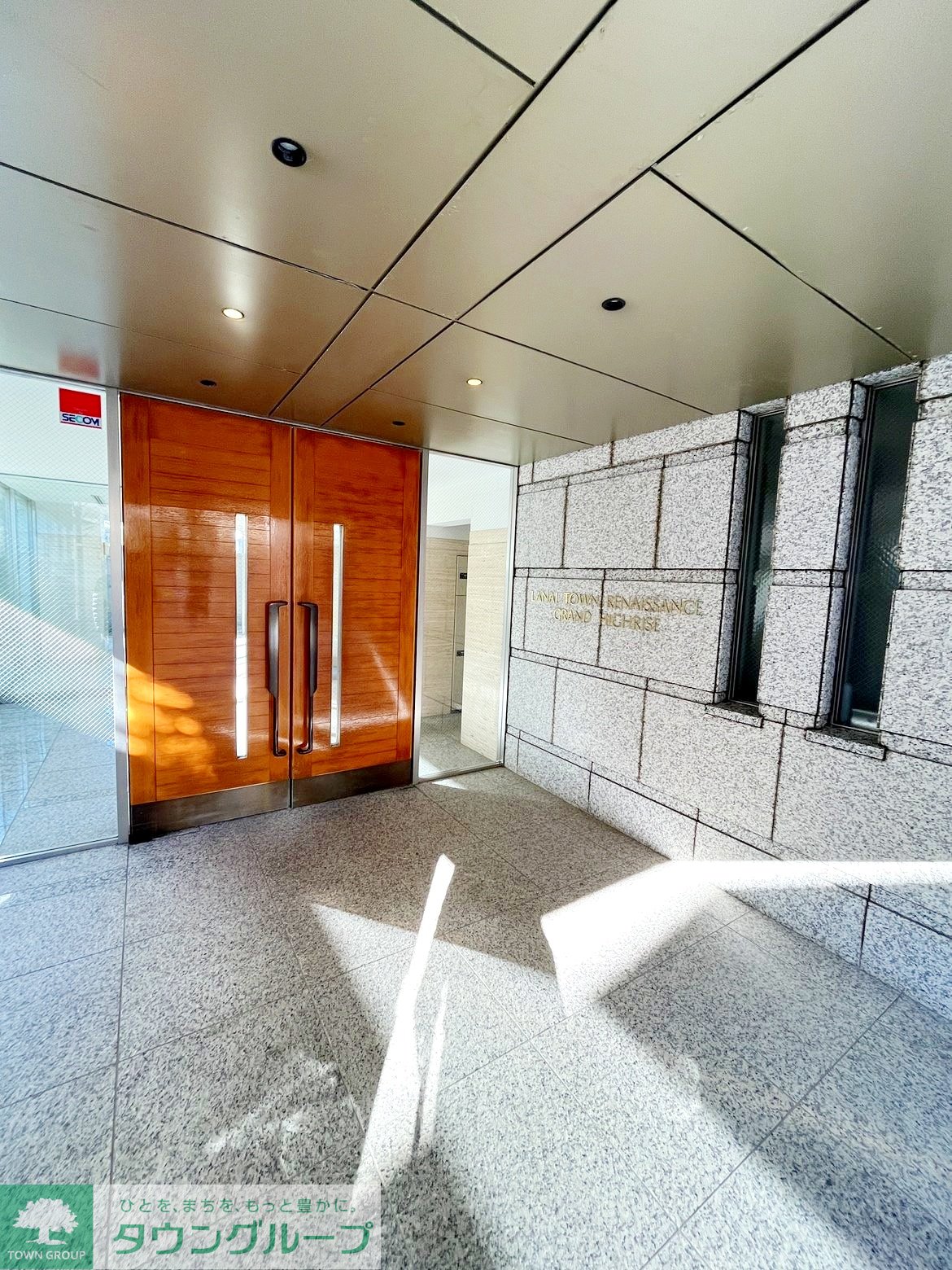 建物エントランス