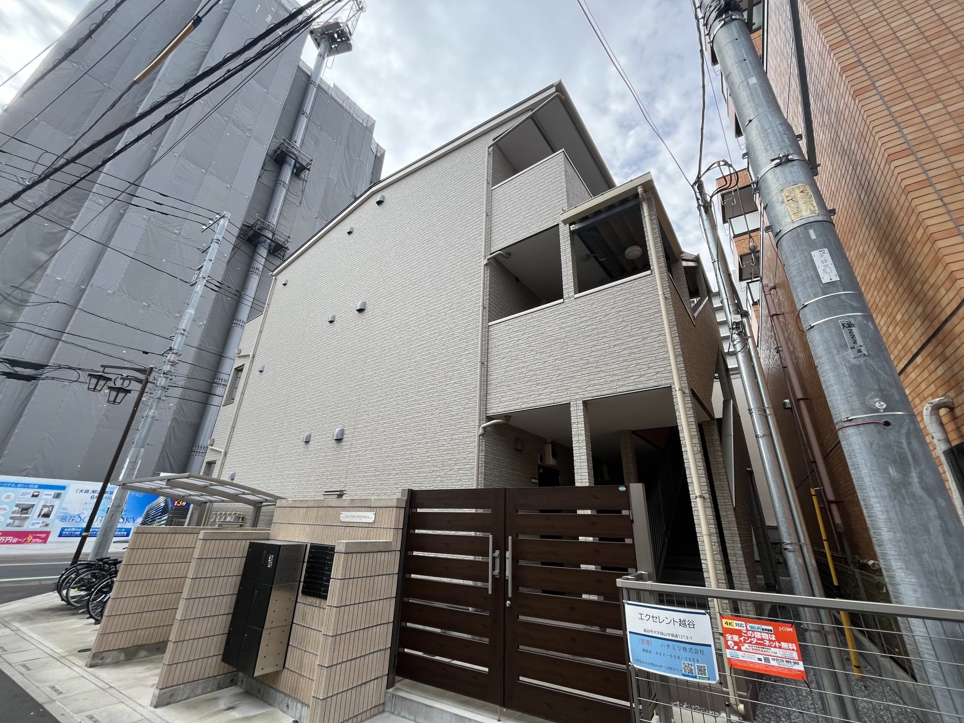 建物エントランス