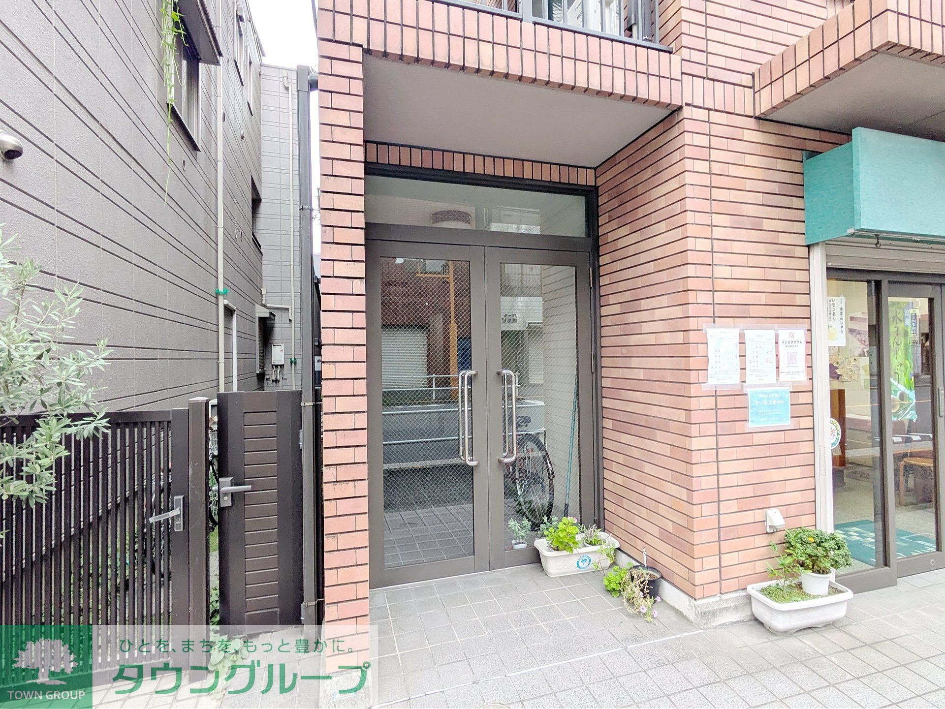 建物エントランス