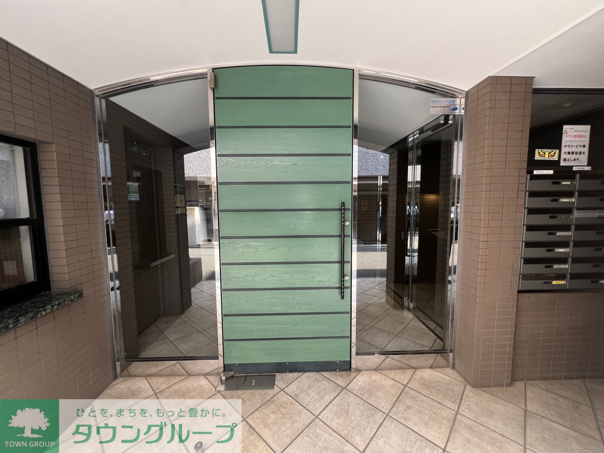 建物エントランス