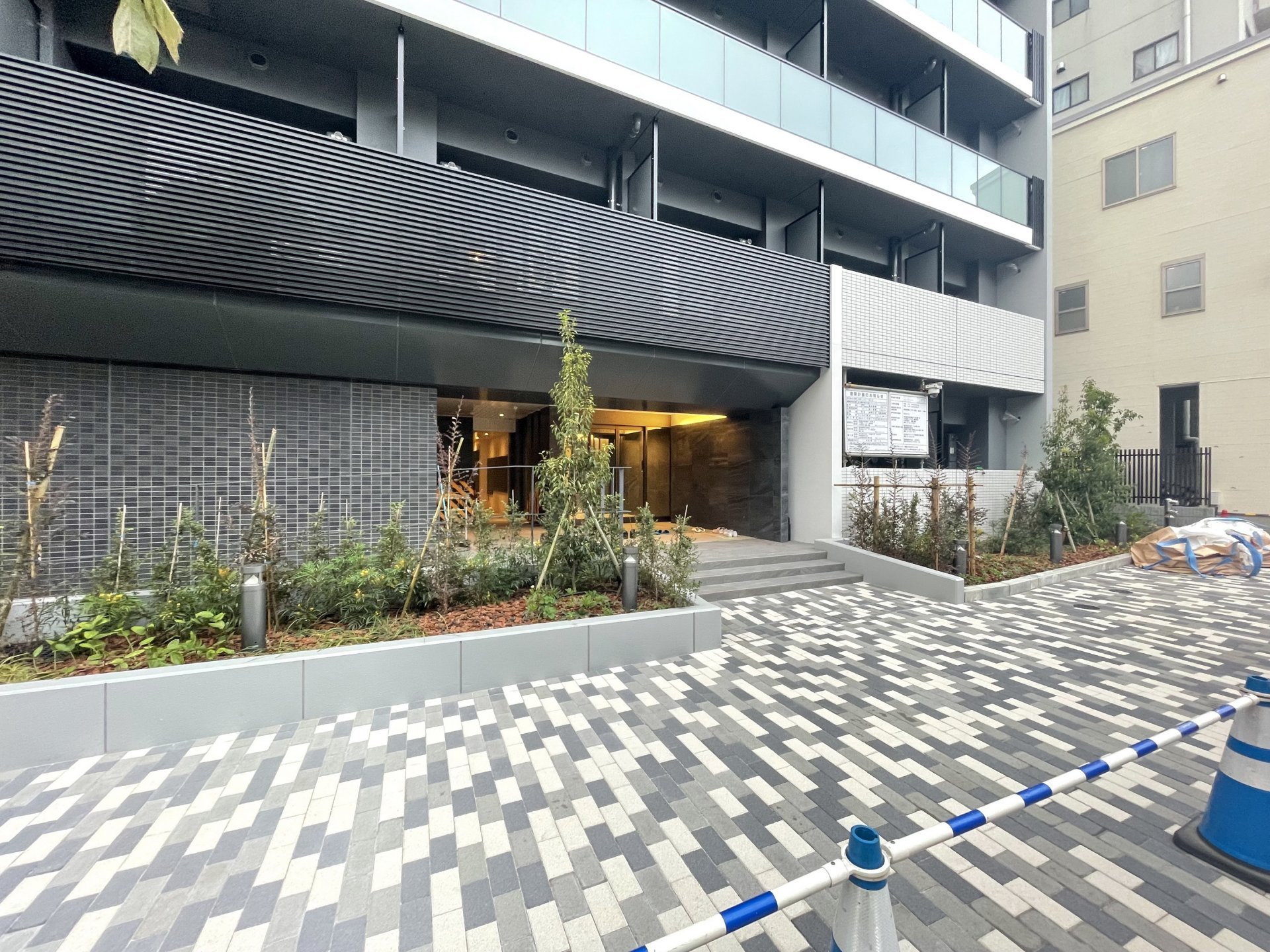 建物エントランス