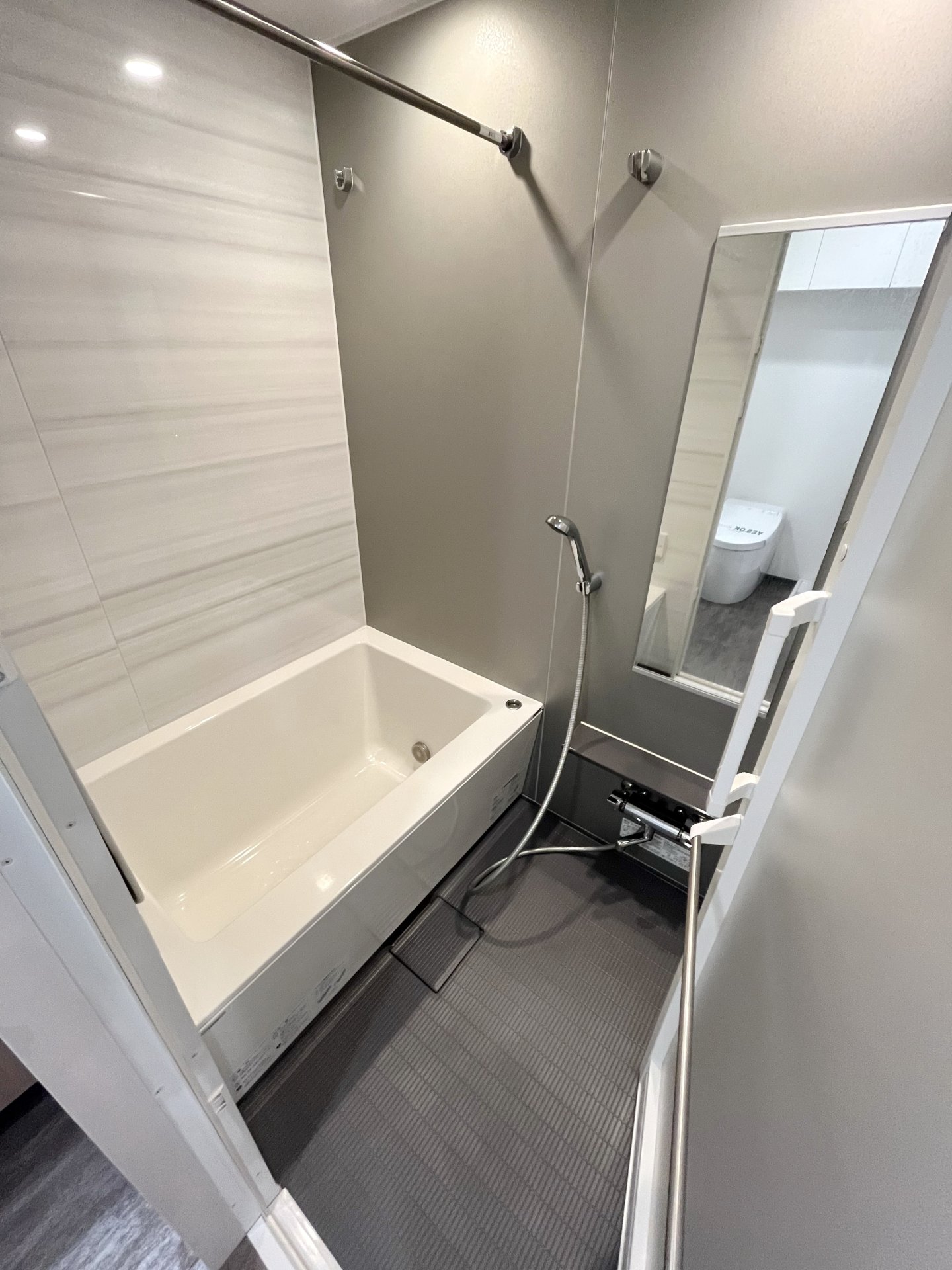 シャワールーム