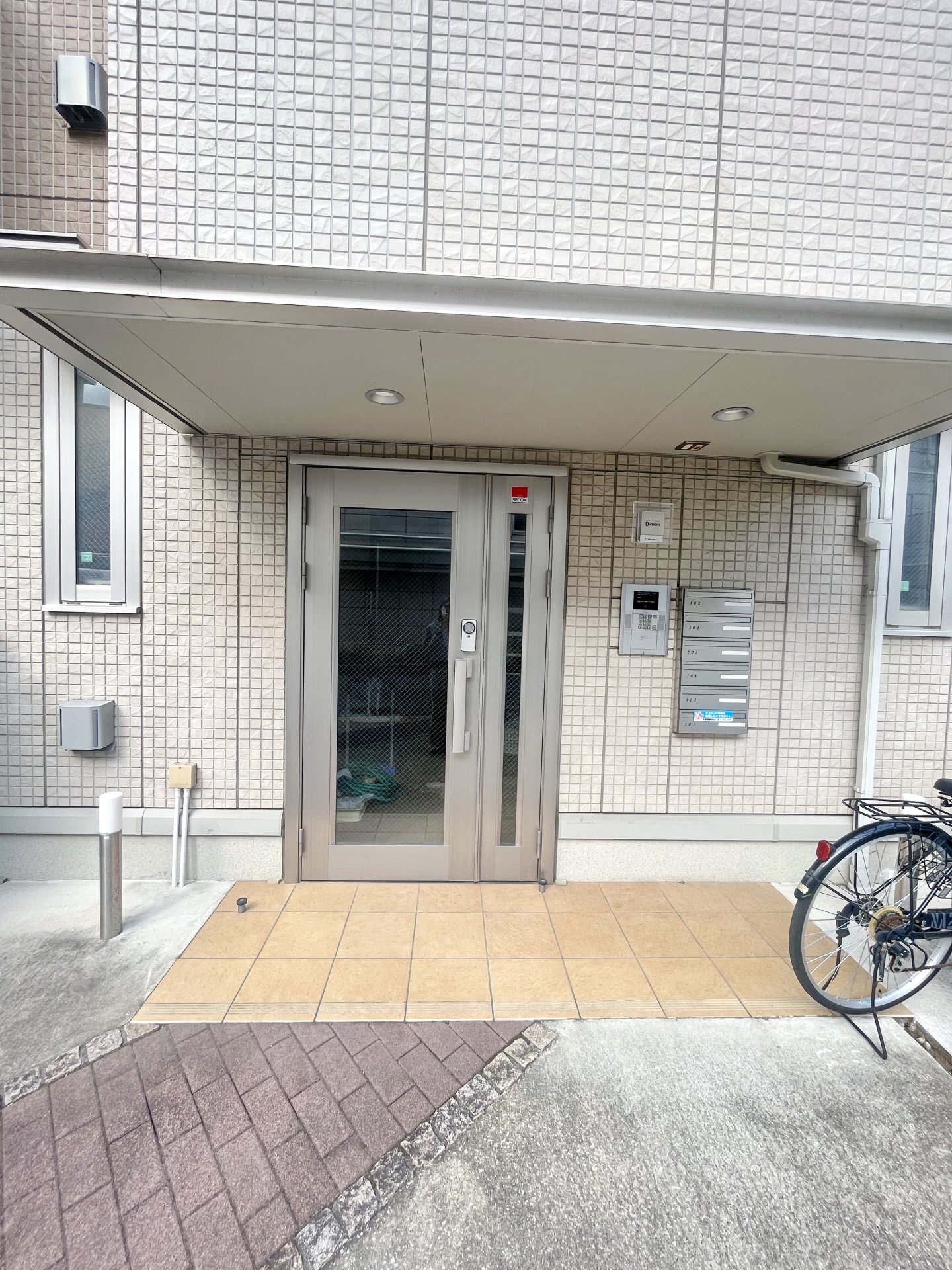 建物エントランス