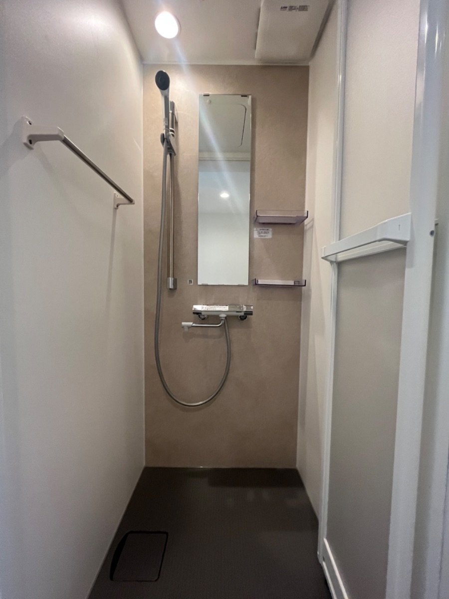 シャワールーム