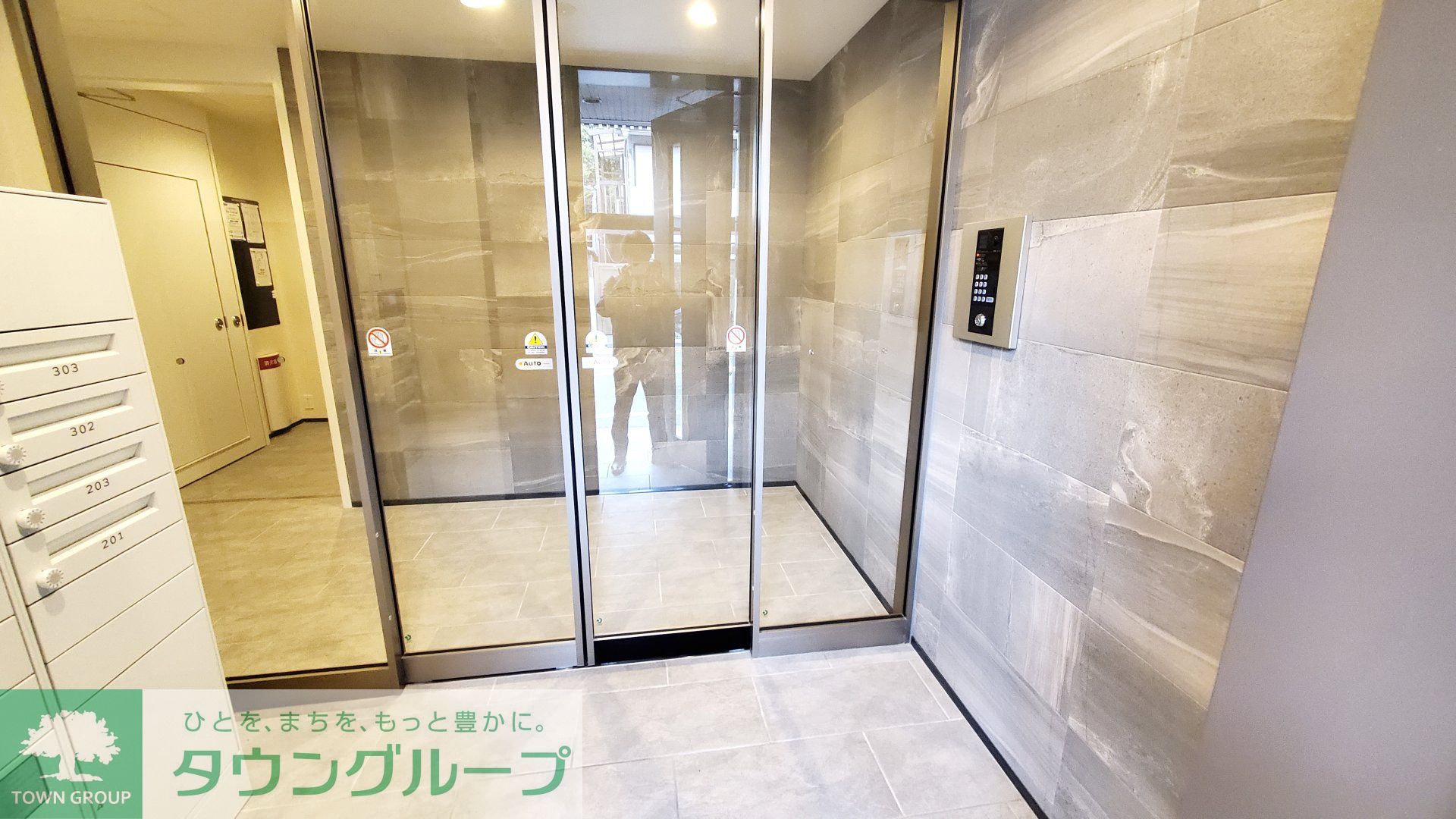 建物エントランス