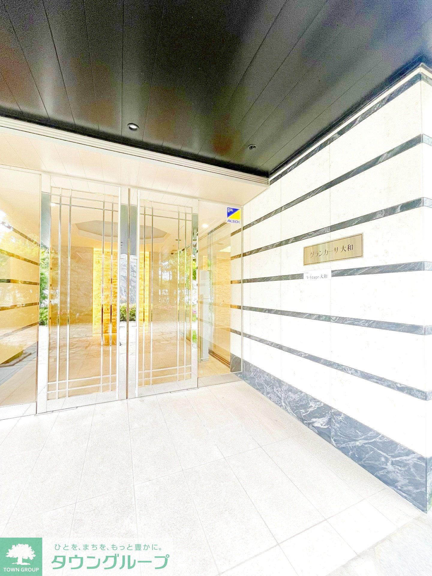 建物エントランス