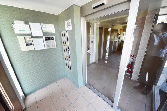 建物エントランス