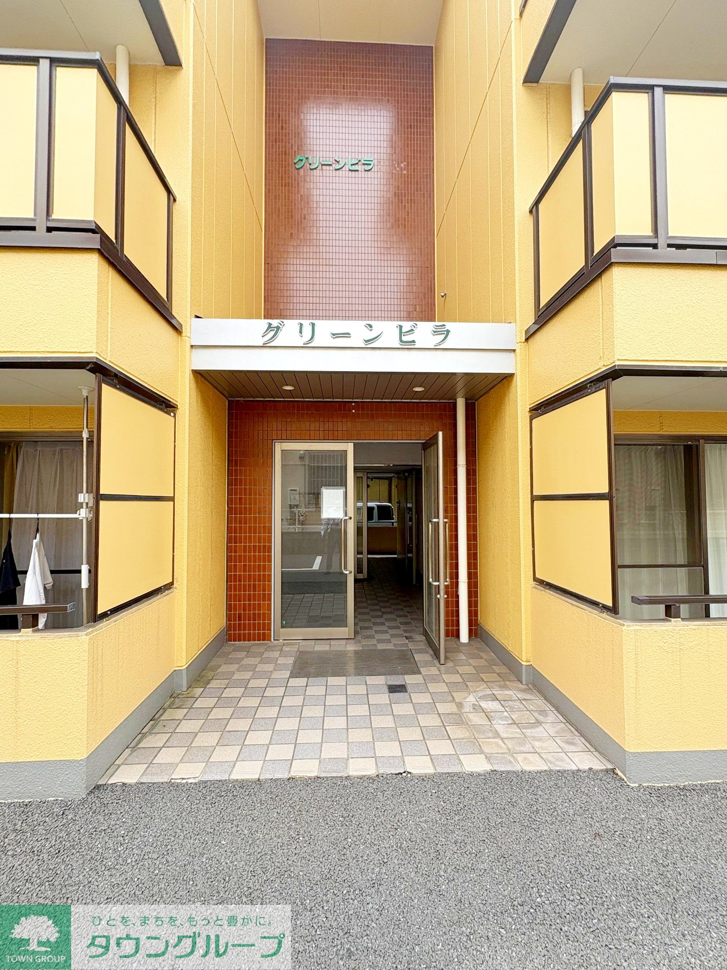 建物エントランス