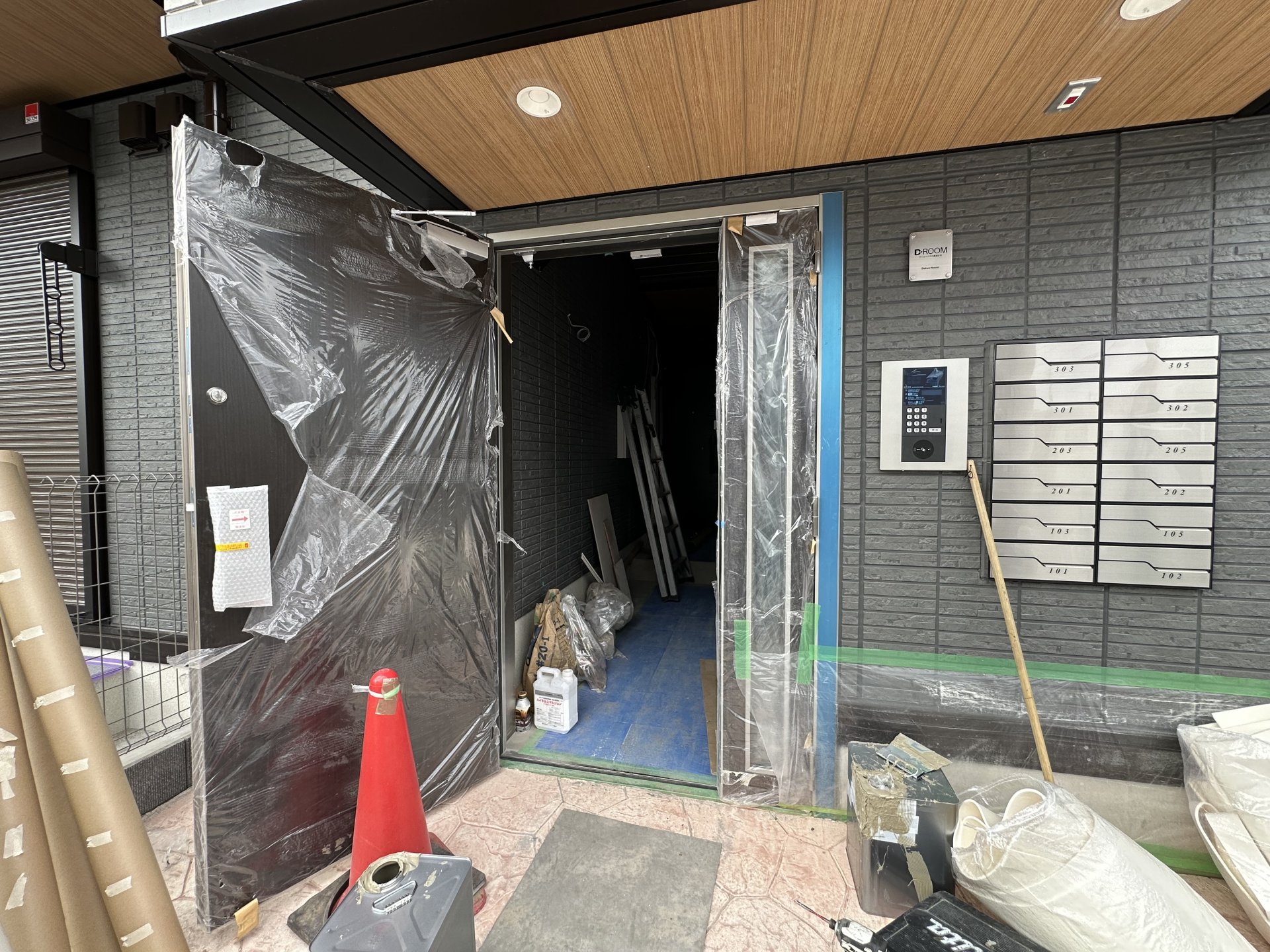 建物エントランス