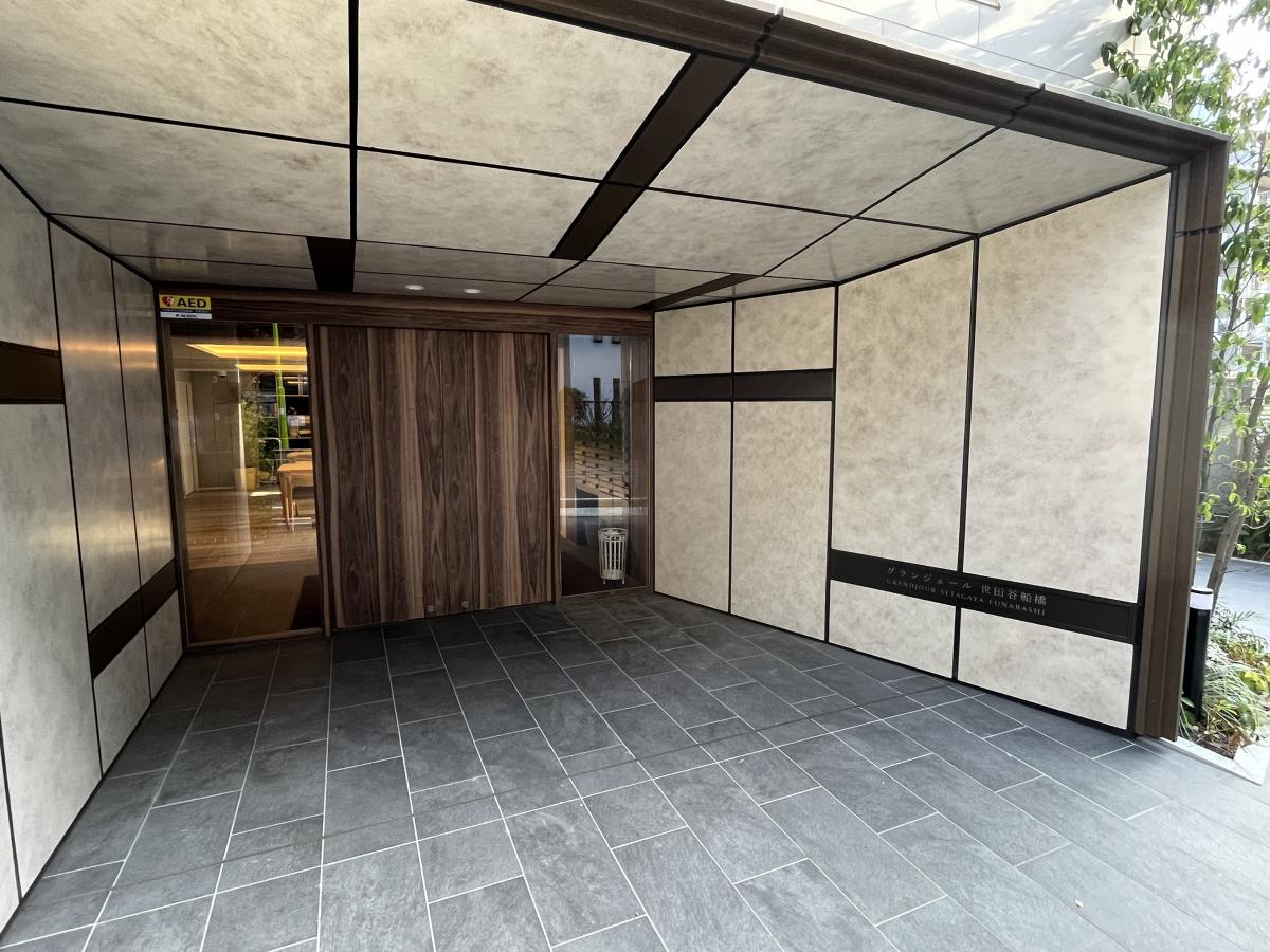 建物エントランス