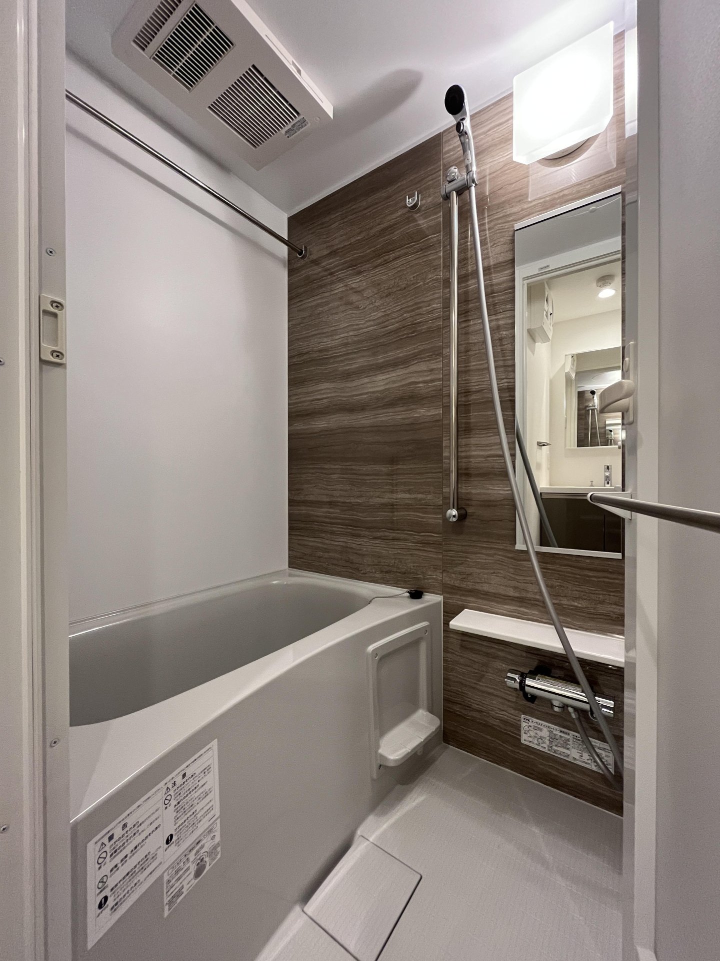 シャワールーム