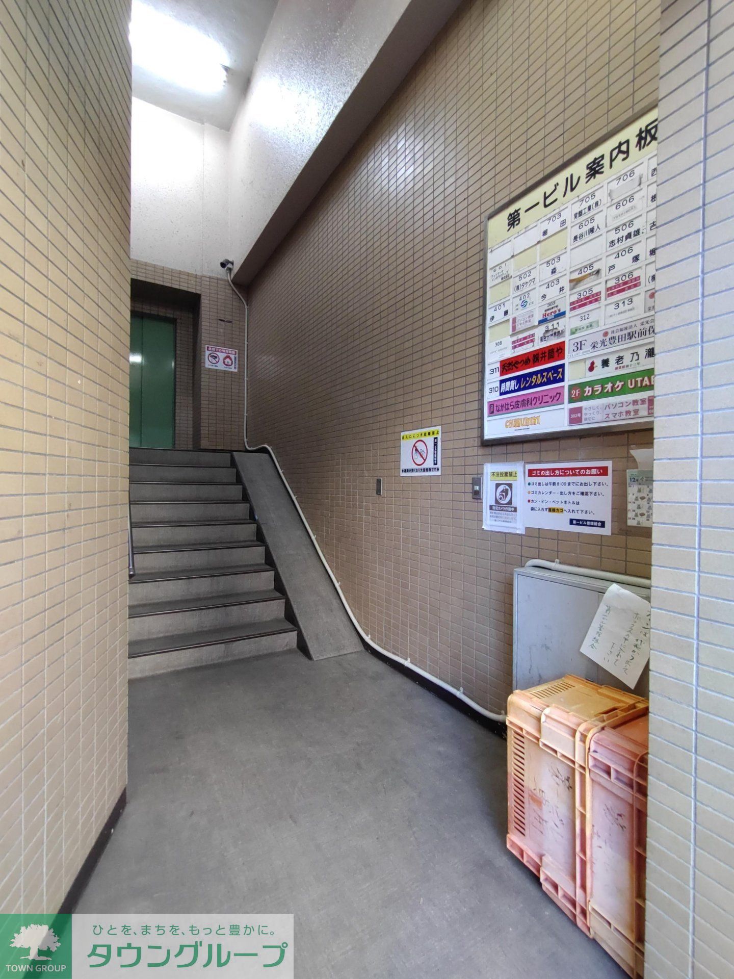 建物エントランス