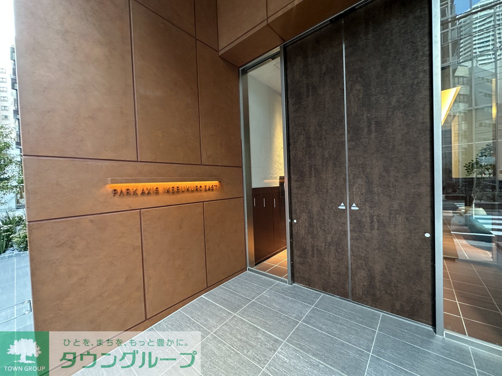 建物エントランス