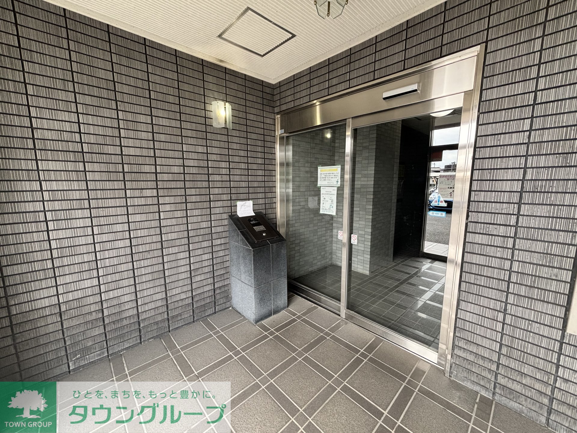 建物エントランス