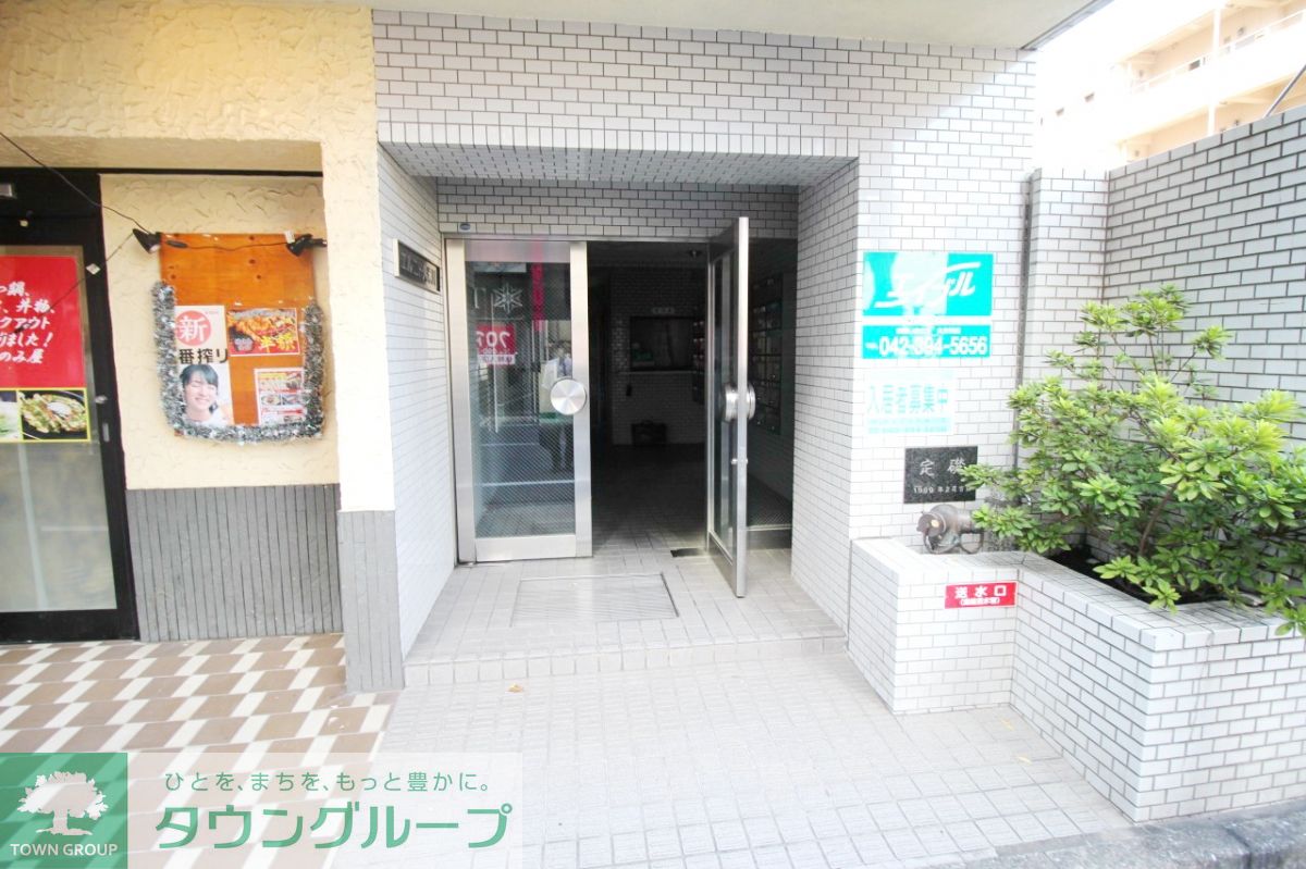 建物エントランス