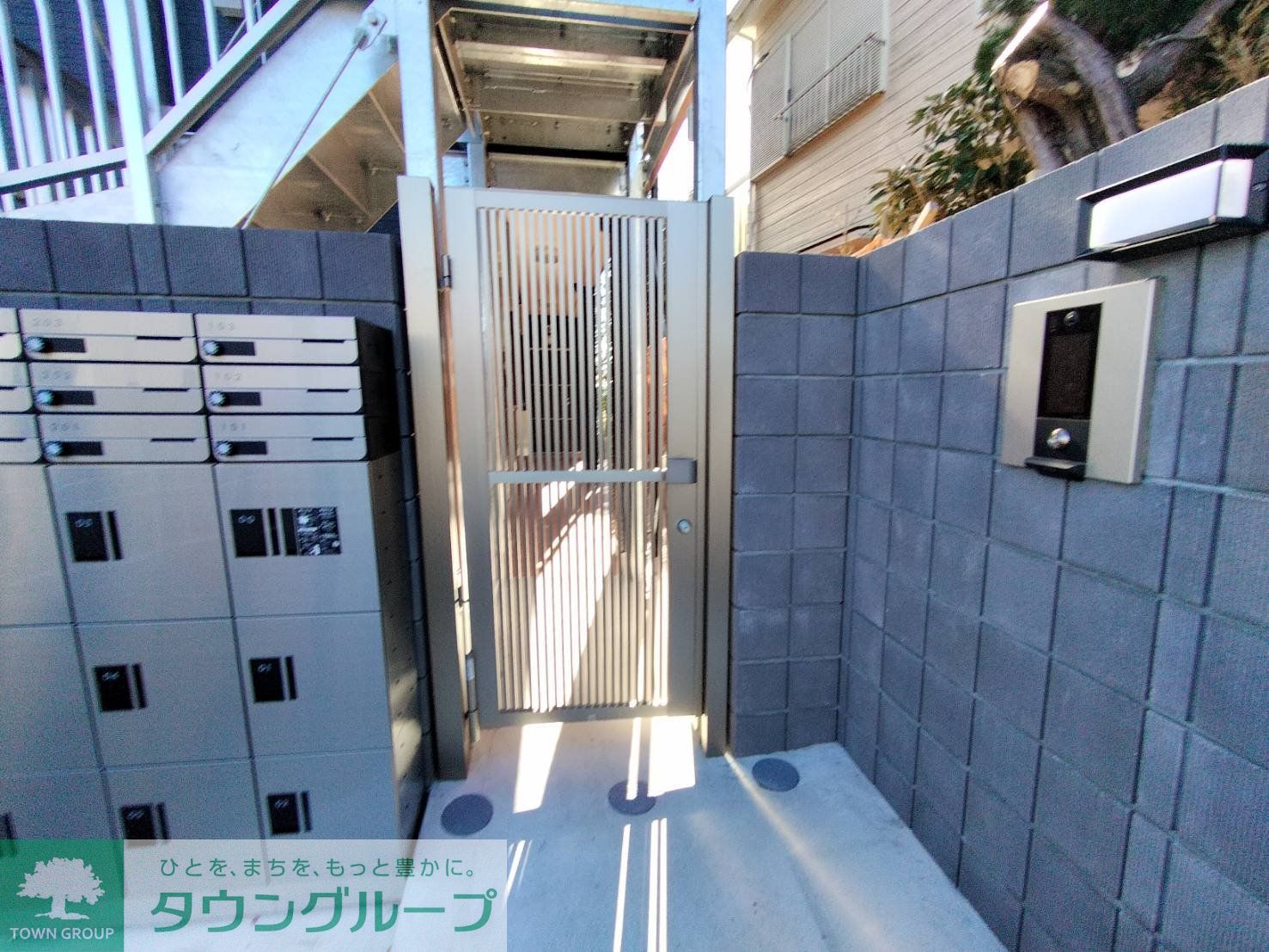 建物エントランス