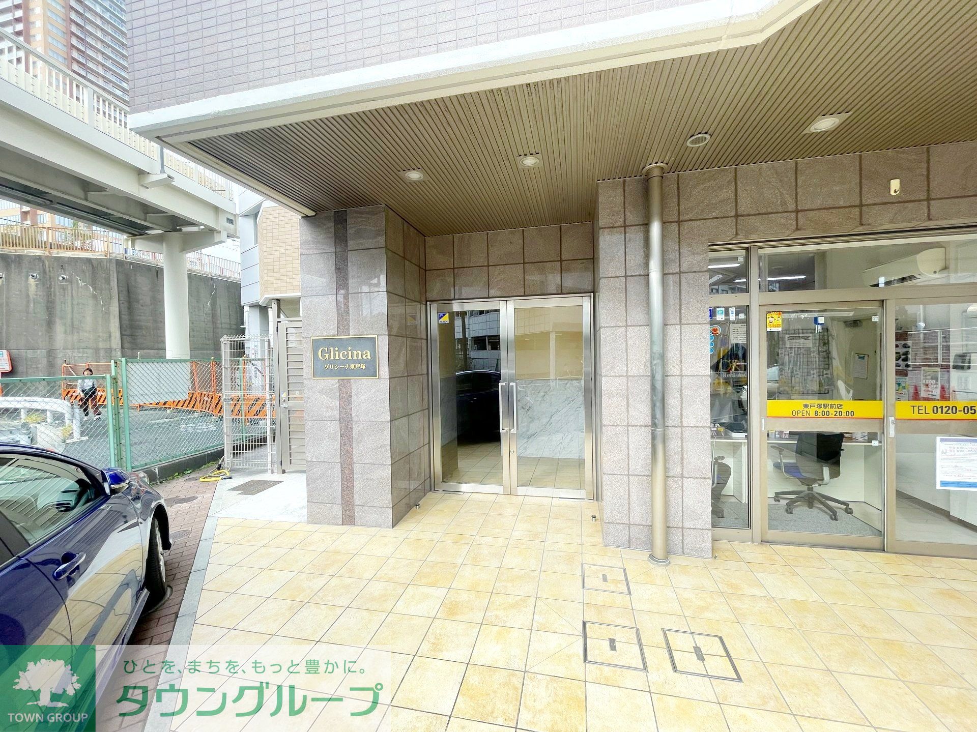 建物エントランス