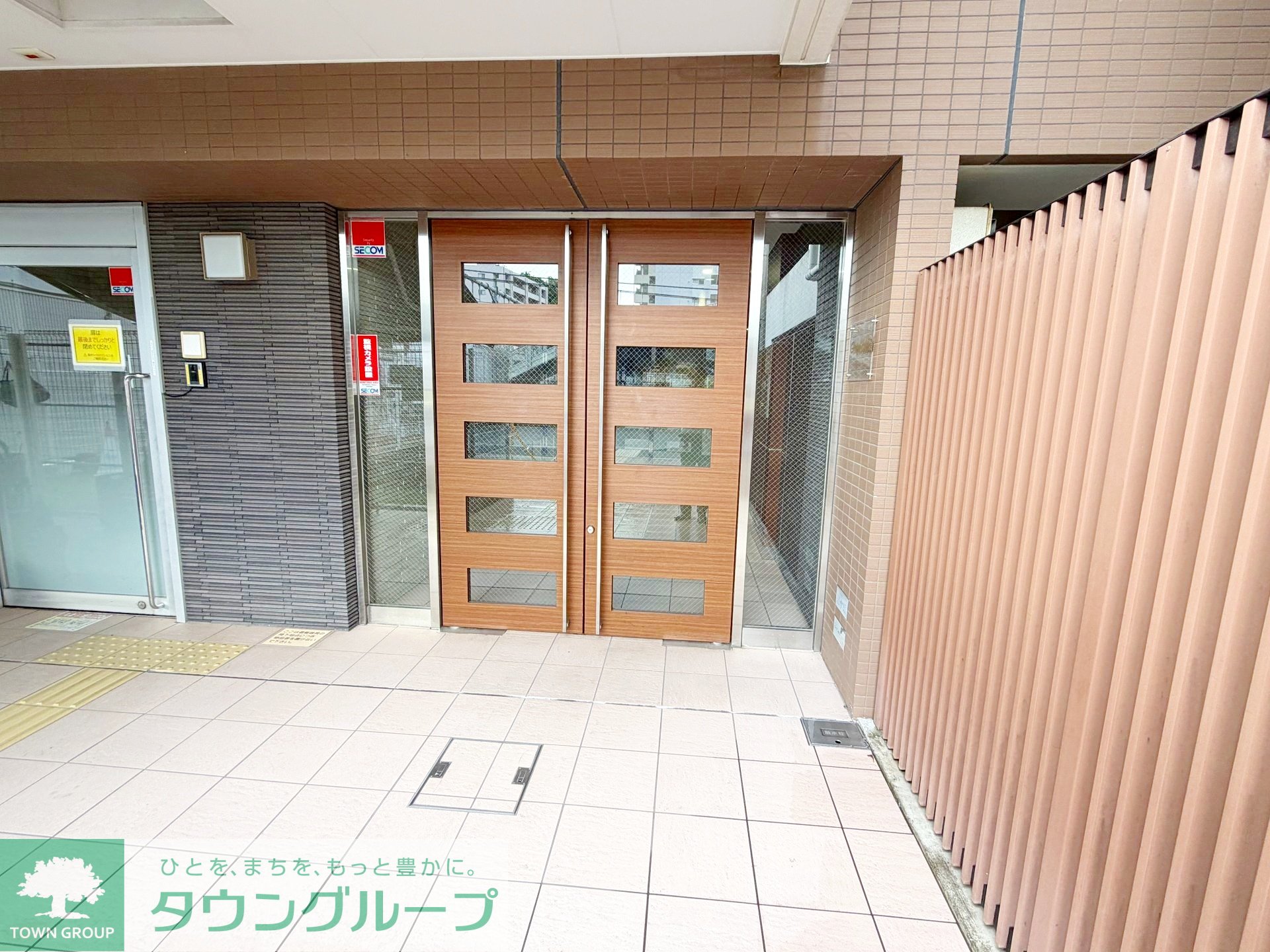 建物エントランス