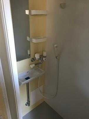 シャワールーム