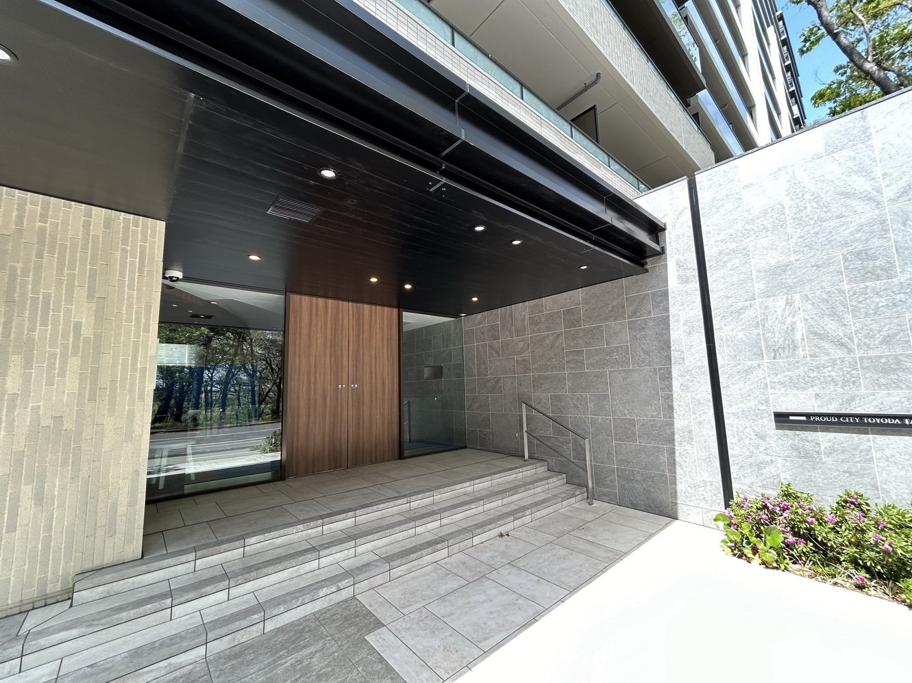 建物エントランス