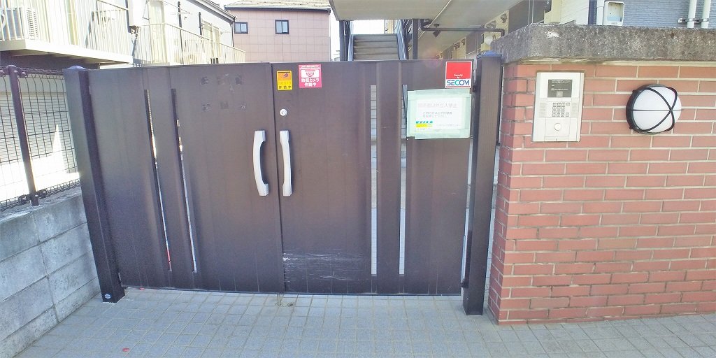 建物エントランス