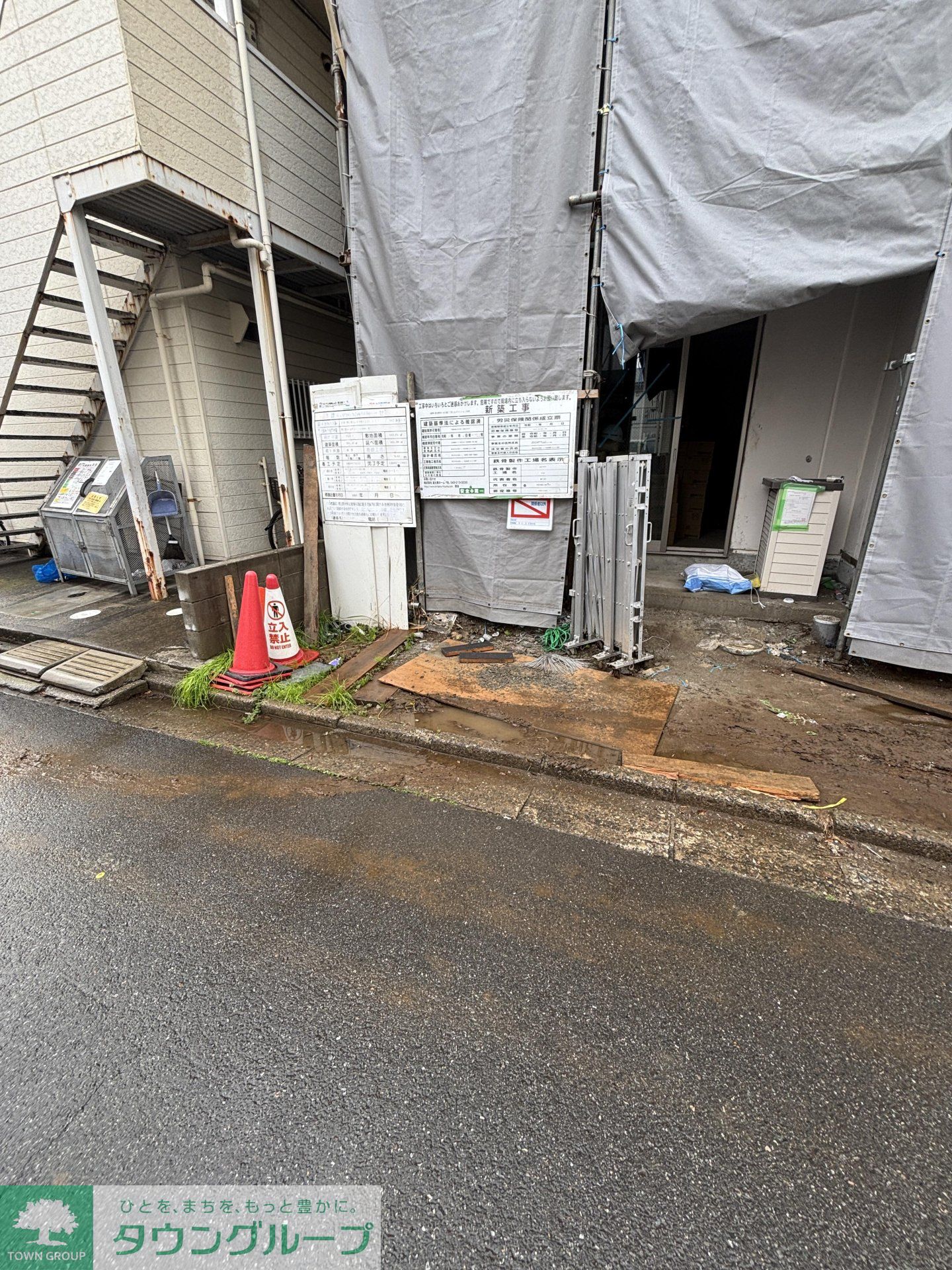 建物エントランス